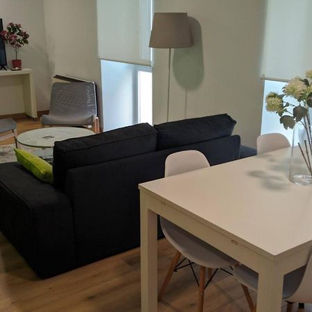 Piso En El Centro Para 4 Personas - Plaza Amboage - Wifi فيرول المظهر الخارجي الصورة