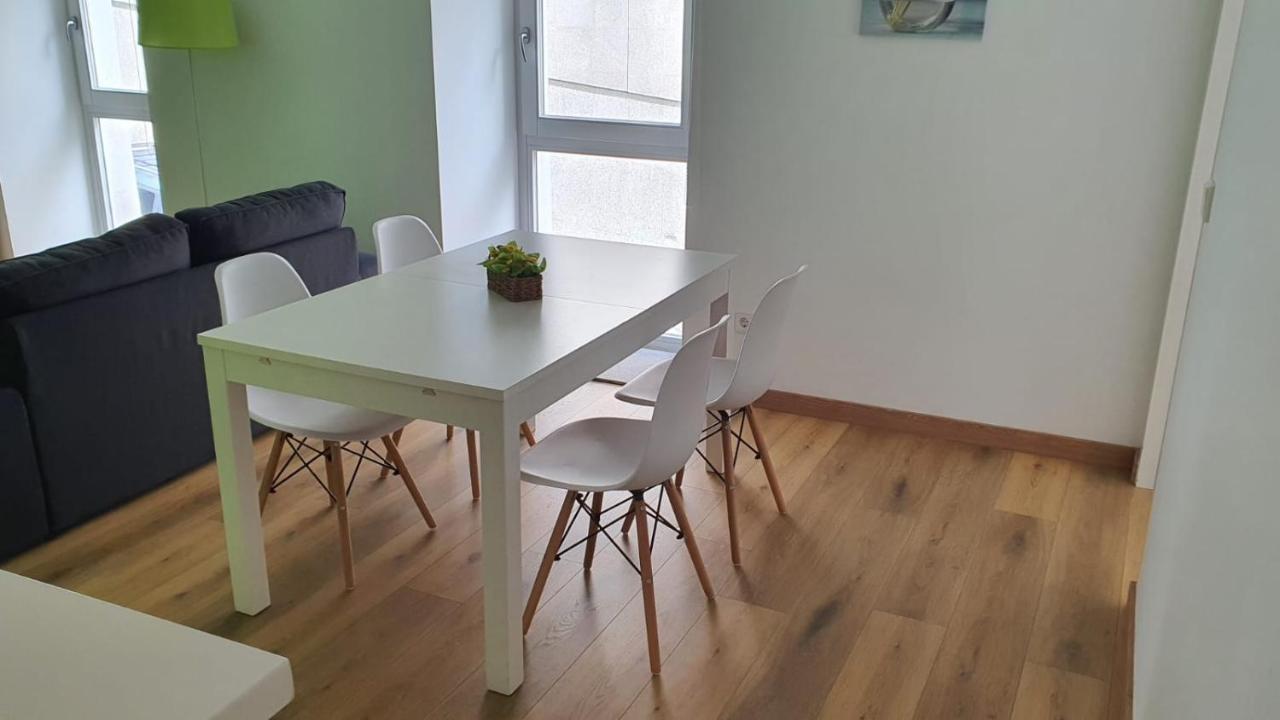 Piso En El Centro Para 4 Personas - Plaza Amboage - Wifi فيرول المظهر الخارجي الصورة