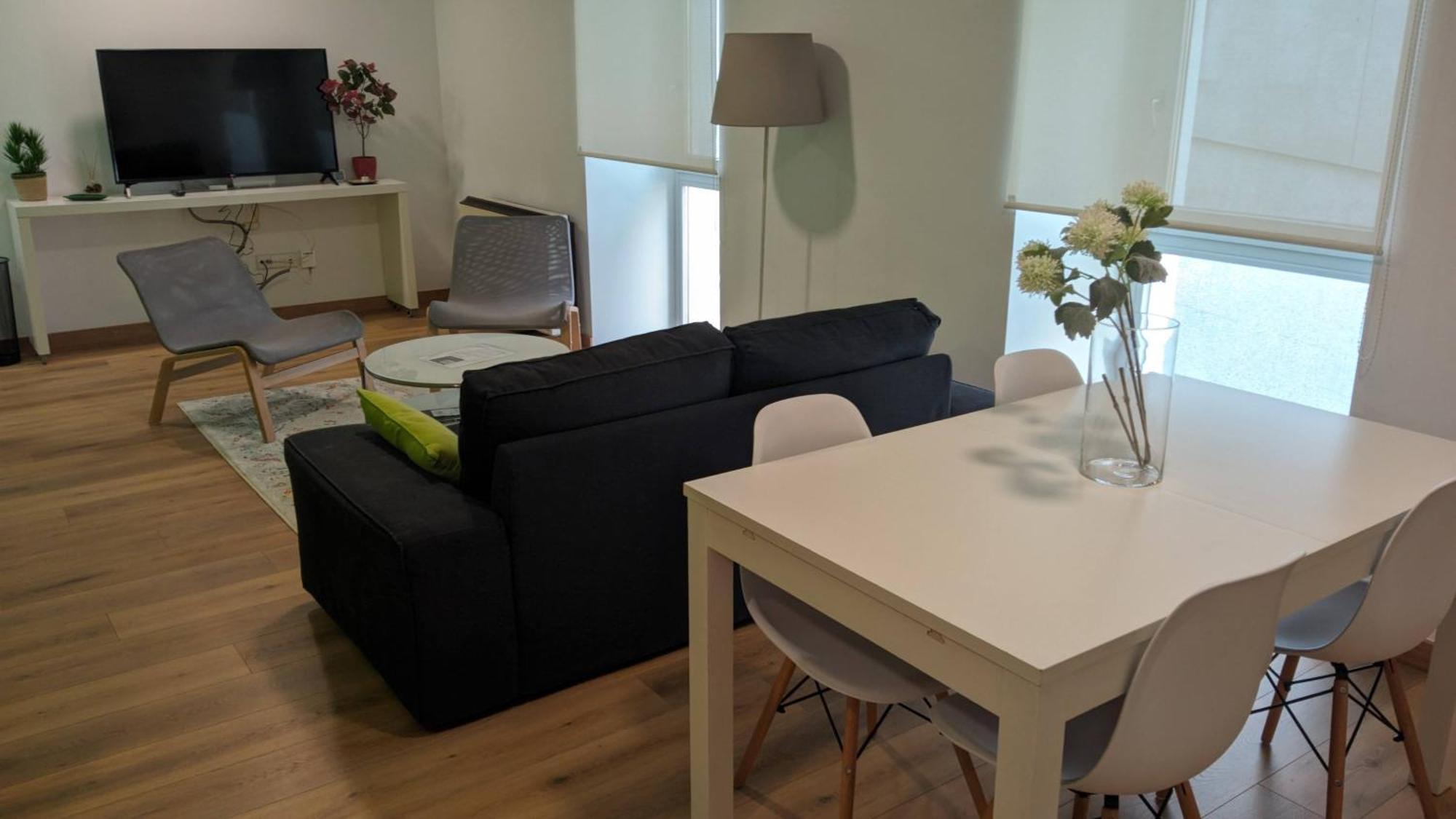 Piso En El Centro Para 4 Personas - Plaza Amboage - Wifi فيرول المظهر الخارجي الصورة